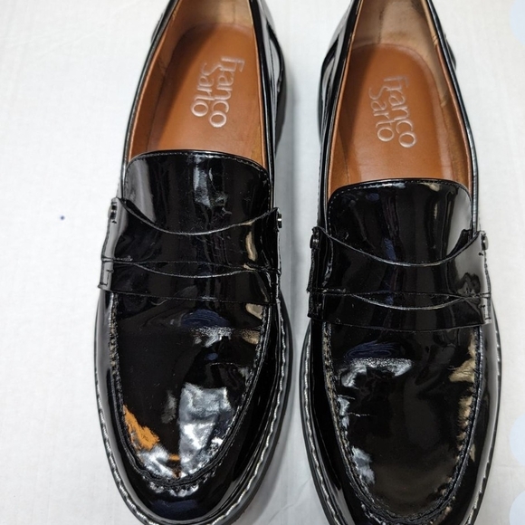 Franco Sarto Shoes - Pre-owned Franco Sarto Shiny Black Loafers